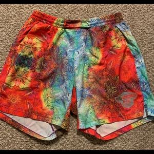 Born primitive men’s size L training/board shorts